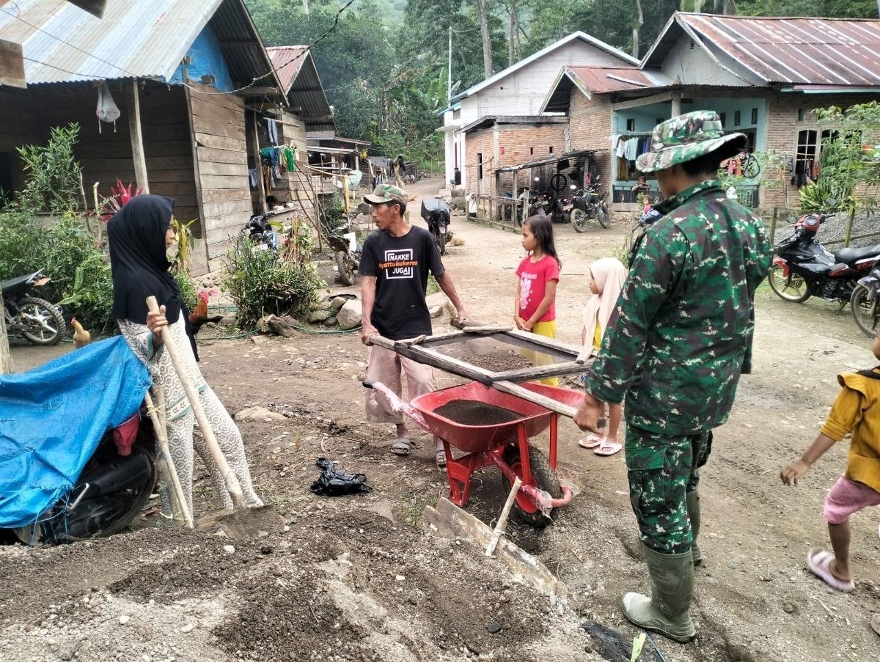 Desa Patukku, Lokasi Penyiapan Plester untuk Rumah Tidak Layak Huni
