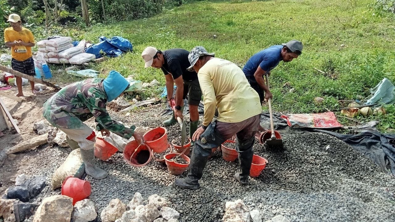 Pengecoran Angkur Jembatan Gantung Dorong Penguatan Infrastruktur di Desa Tadangpalie