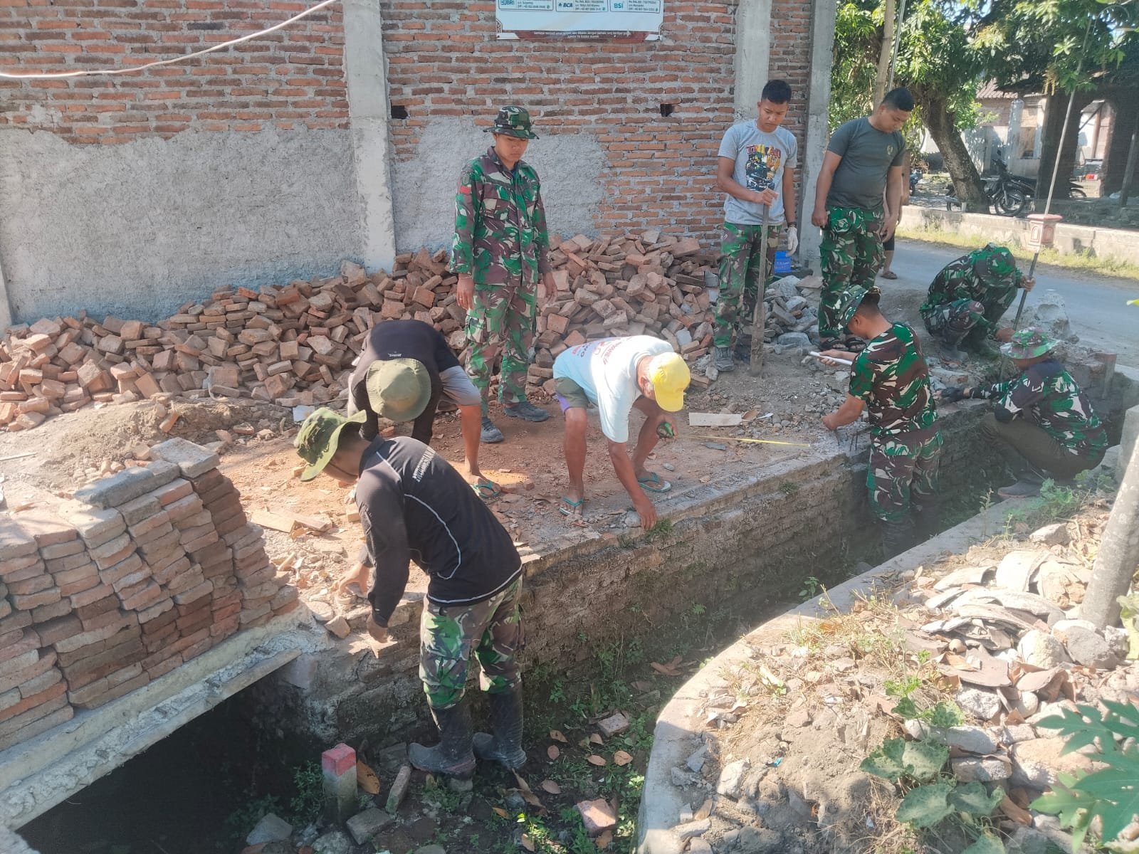 Pendampingan Warga Melalui Program TMMD Reguler ke-129 di Sukoharjo