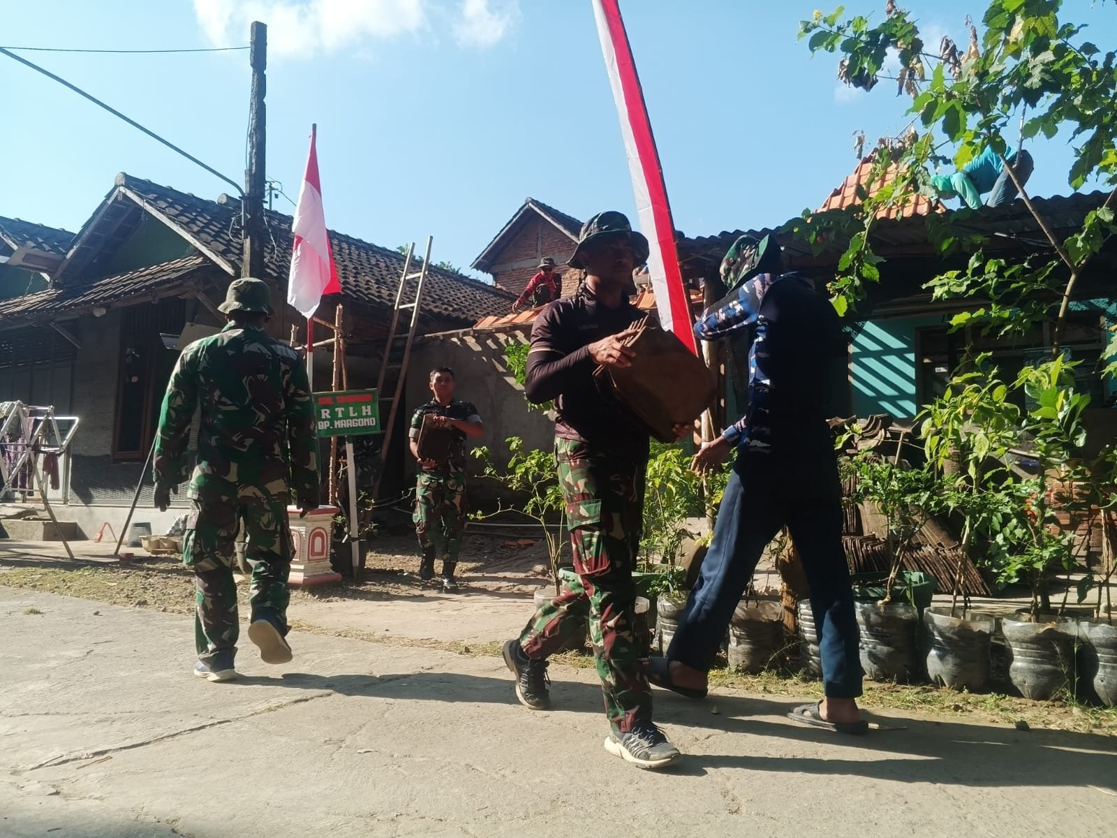 Pendampingan Pelaksanaan Rehabilitasi RTLH pada Program TMMD di Kecamatan Grogol