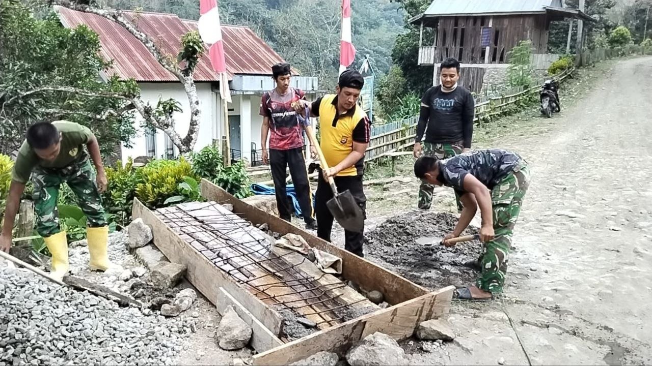 Pekerjaan Dekker di Bontocani Jadi Fokus Kerja Satgas TMMD dan Masyarakat