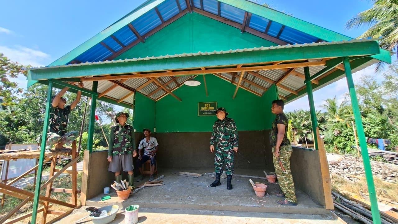 Pengawalan Sasaran TMMD Ke-129 di Barito Kuala oleh Dansatgas Kodim 1005/Barito Kuala Letkol Inf Anton Mahriadi