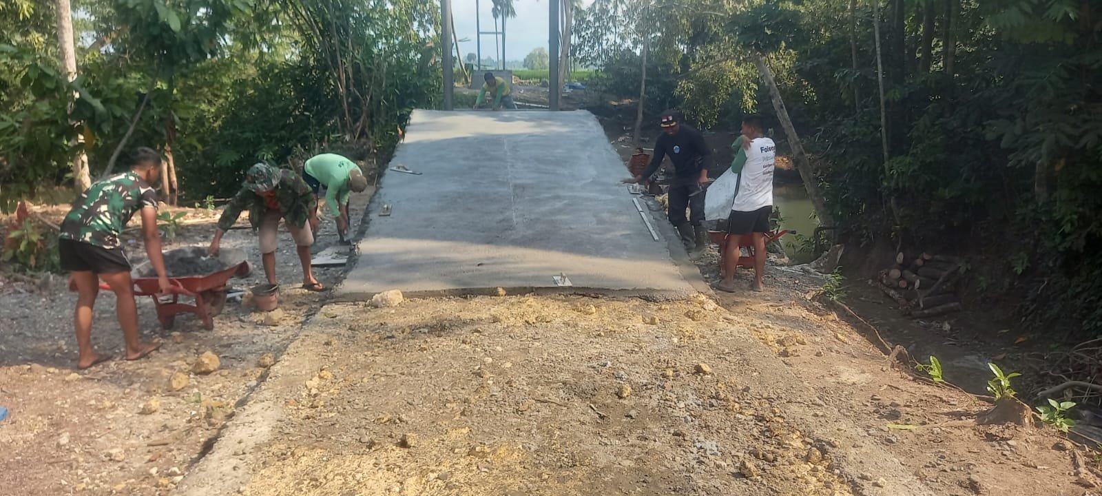 Desa Pattuku Bontocani Dapatkan Perkuatan Akses Lewat Pengecoran Jalan