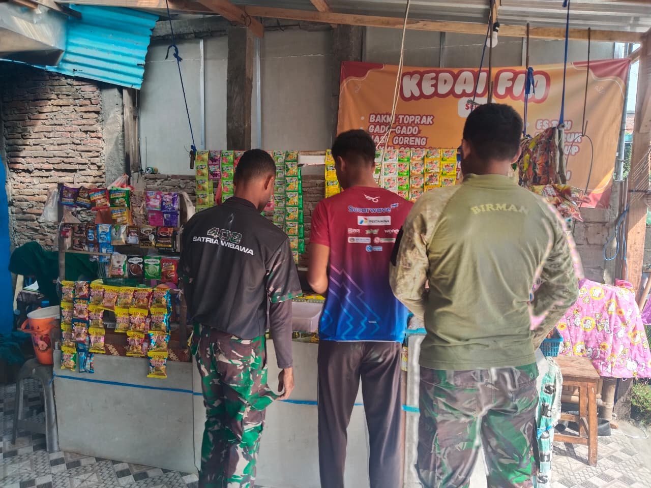 Transaksi Harian Warung Meningkat Selama TMMD Berlangsung