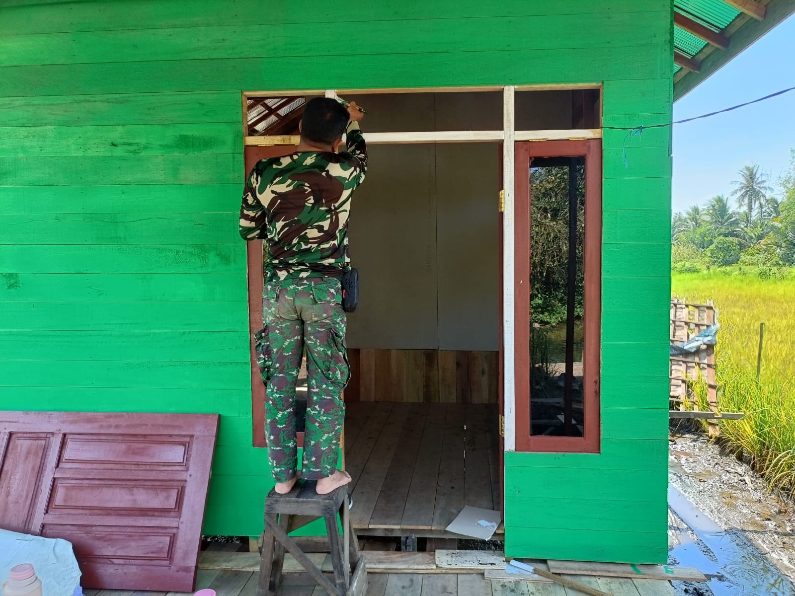 30 Persen Pengecatan Rumah Kai Birhasani Selesai, Wajah Baru Mulai Nampak