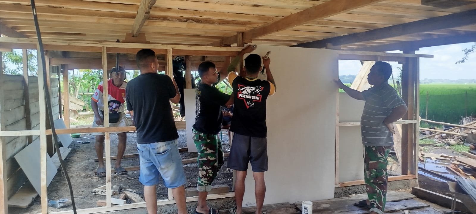 Progres Pembangunan Sekat Kamar TMMD di Bone Capai Target