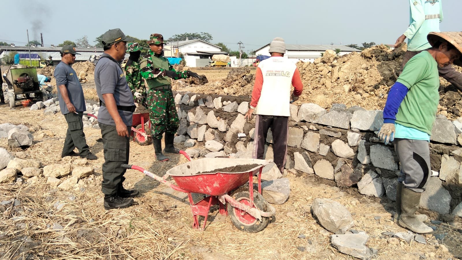 TMMD ke-129: Talut Parangjoro Dibangun Berbasis Gotong Royong