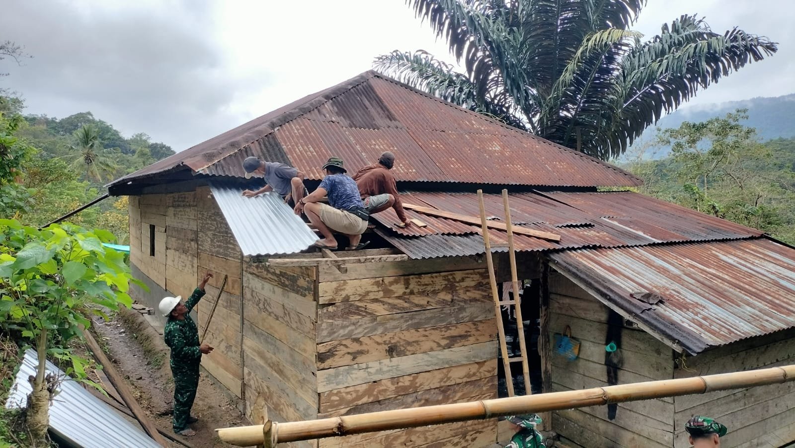 Rehabilitasi RTLH TMMD: Atap Dapur Jadi Titik Awal Perbaikan di Patukku