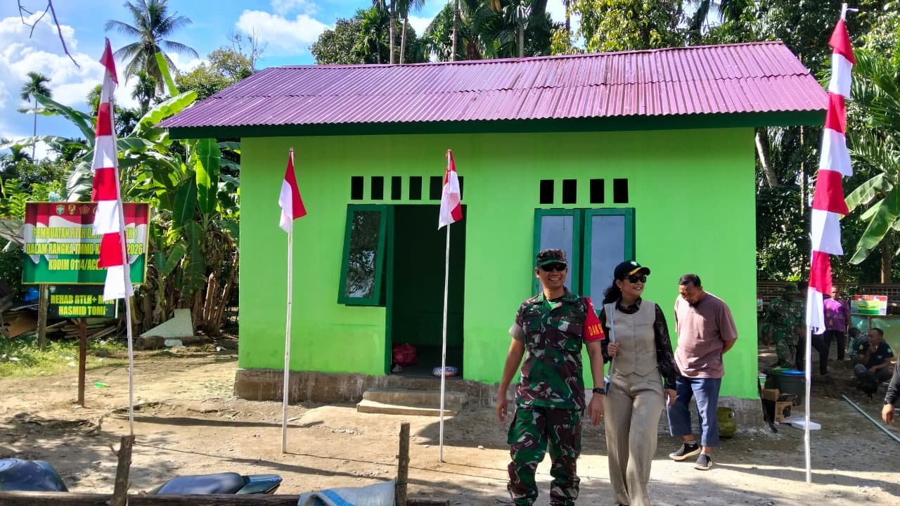 Perbaikan Rumah Warga di Sarah Raya Dipantau Ketat Satgas TMMD