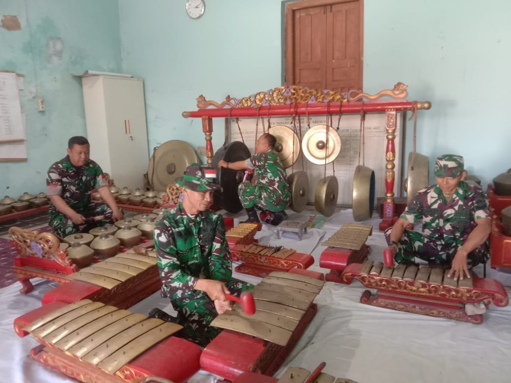 Siapkan Nuansa Budaya, TMMD Reguler ke-129 Kodim 0726/Sukoharjo Gunakan Gamelan di Penutupan
