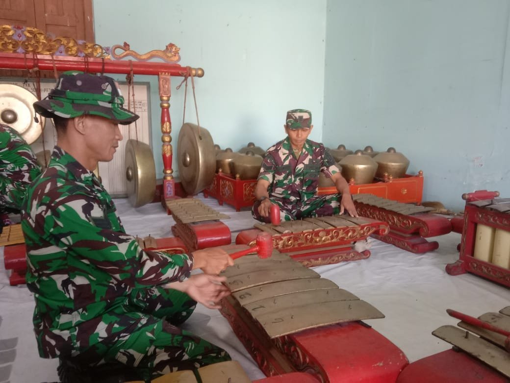 Gamelan Disusun Satgas, Suasana Budaya Siap Mewarnai Penutupan TMMD Kodim 0726/Sukoharjo