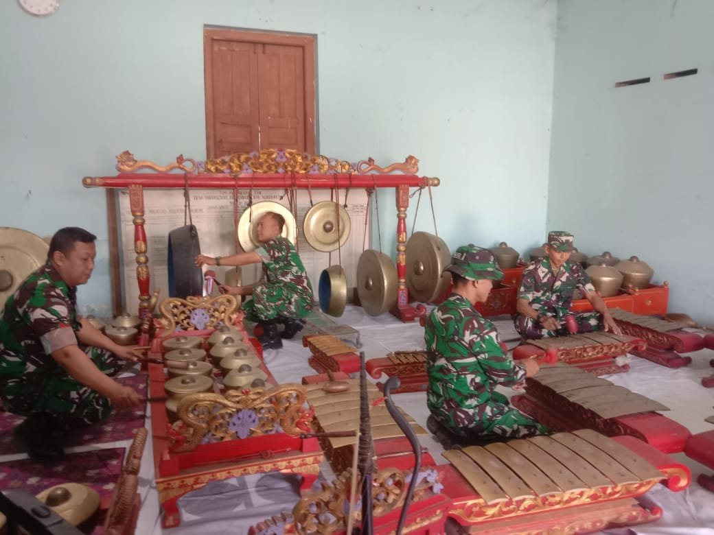 Gamelan Disusun Satgas Menjelang Penutupan TMMD Sukoharjo