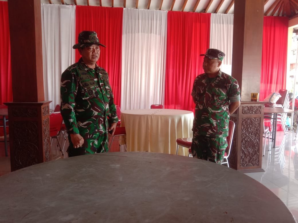 Mayor Inf Moch. Aziz Yuli Anshory Tinjau Kesiapan Ruang Penutupan TMMD