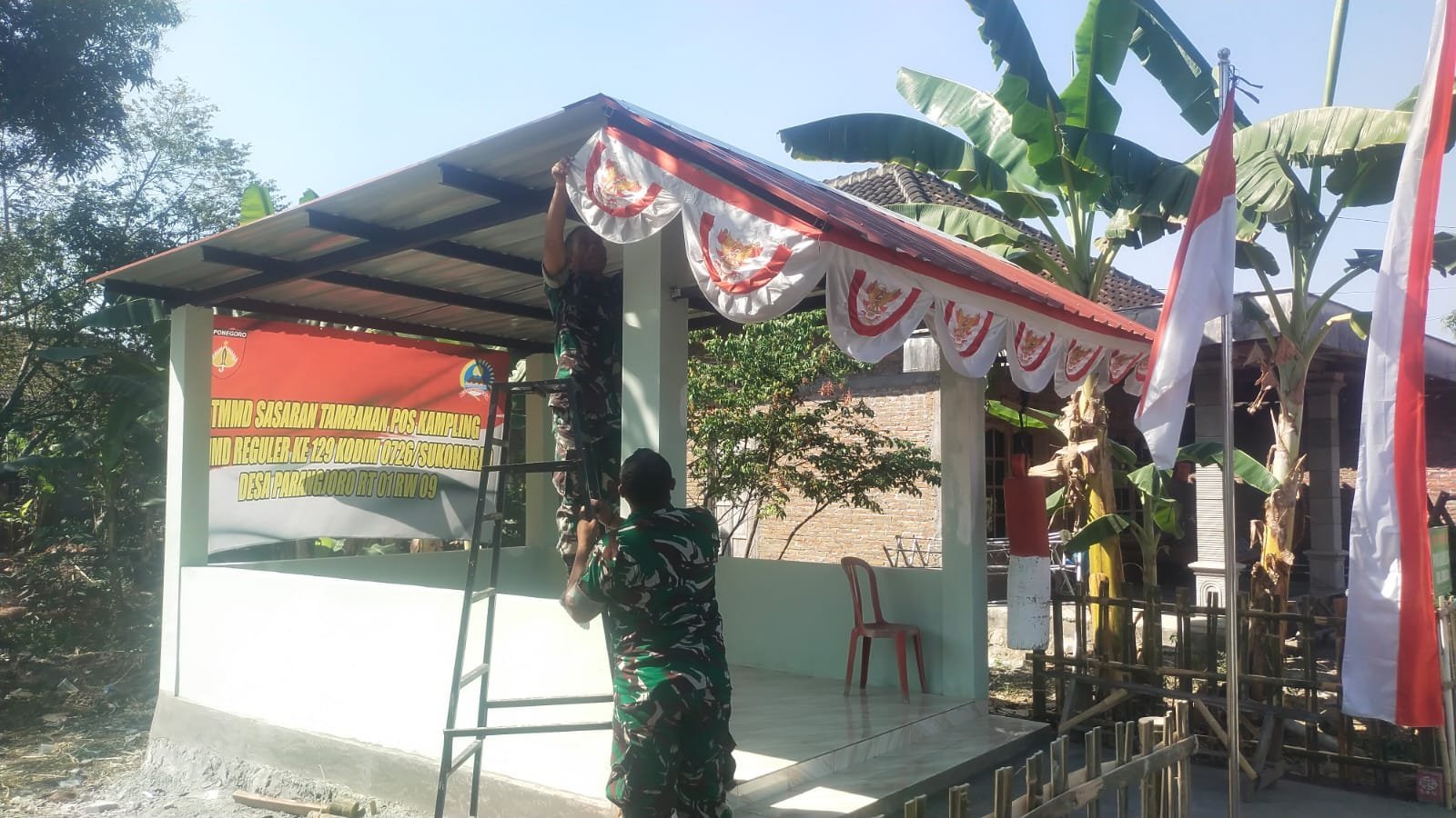 Pos Siskamling untuk Ronda Malam di Parangjoro Dibangun lewat TMMD Reguler ke-129