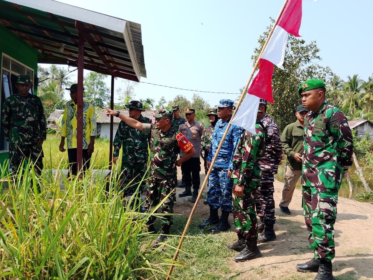 Hasil TMMD Ke-129 Ditinjau Irdam XXII/Tambun Bungai di Purwasari 1