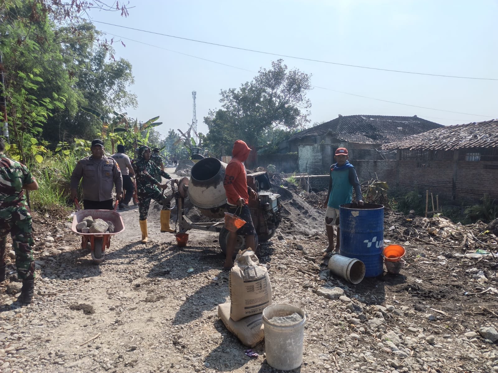 Dari Jalan hingga Penyuluhan: TMMD Serap Aspirasi Warga Parangjoro