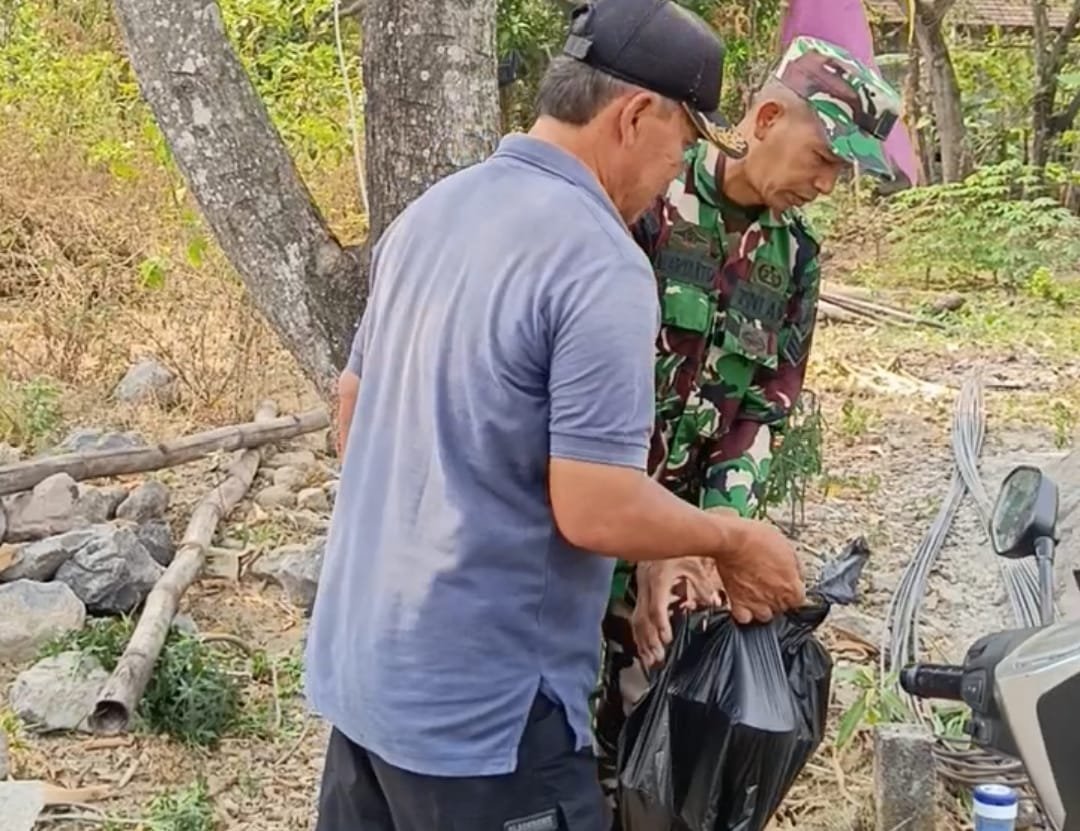 Dukungan Warga Parangjoro untuk Pembangunan Pos Siskamling Terlihat Dalam Aksi Sederhana