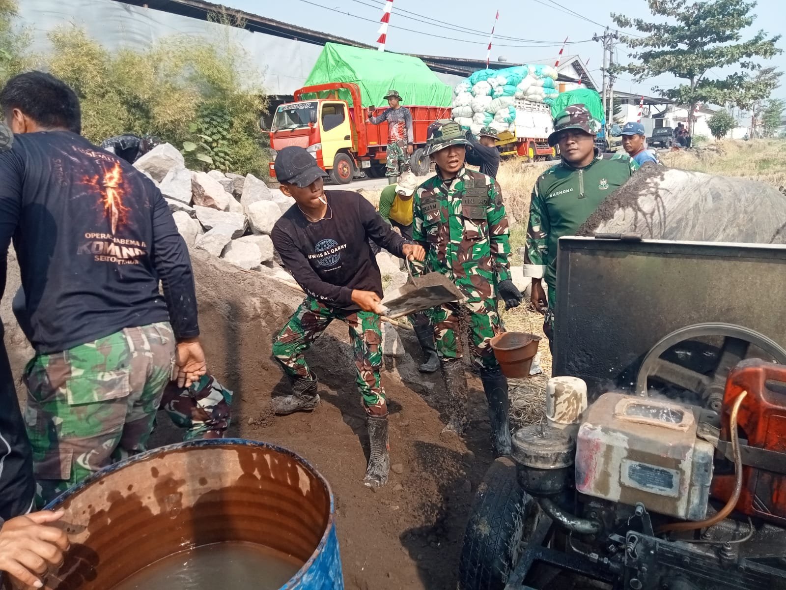 TMMD 129 Kodim 0726/Sukoharjo: Pengerjaan Sasaran Tetap Dilanjutkan di Parangjoro