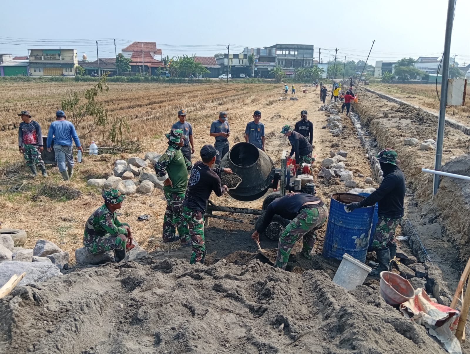 Progres 80% TMMD di Parangjoro: Talut 700m dan Weremisasi 1.350m Selesai Bertahap