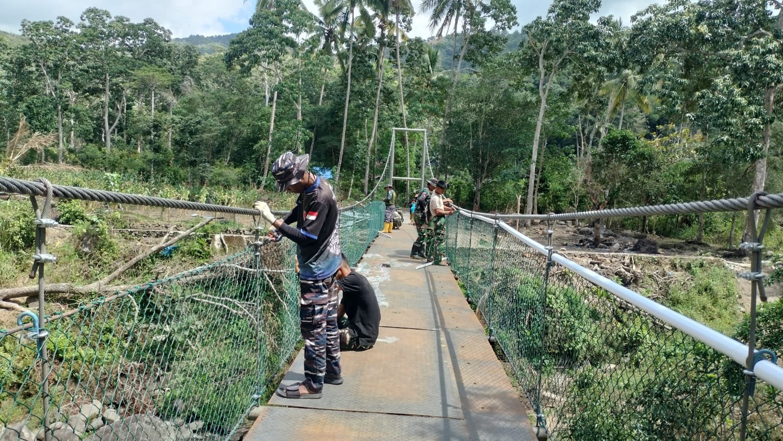 Langkah Final Pembangunan: Pipa dan Jaring Pengaman di Jembatan Pattuku–Lemo