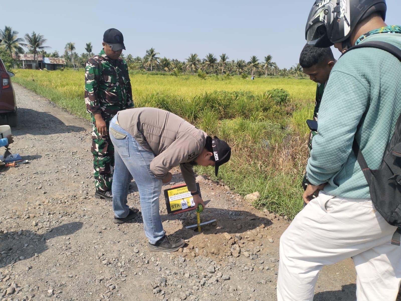 Uji Lapangan: Jalan TMMD Tamban Bangun Dengan Ketebalan 16–18 cm Terbukti Layak