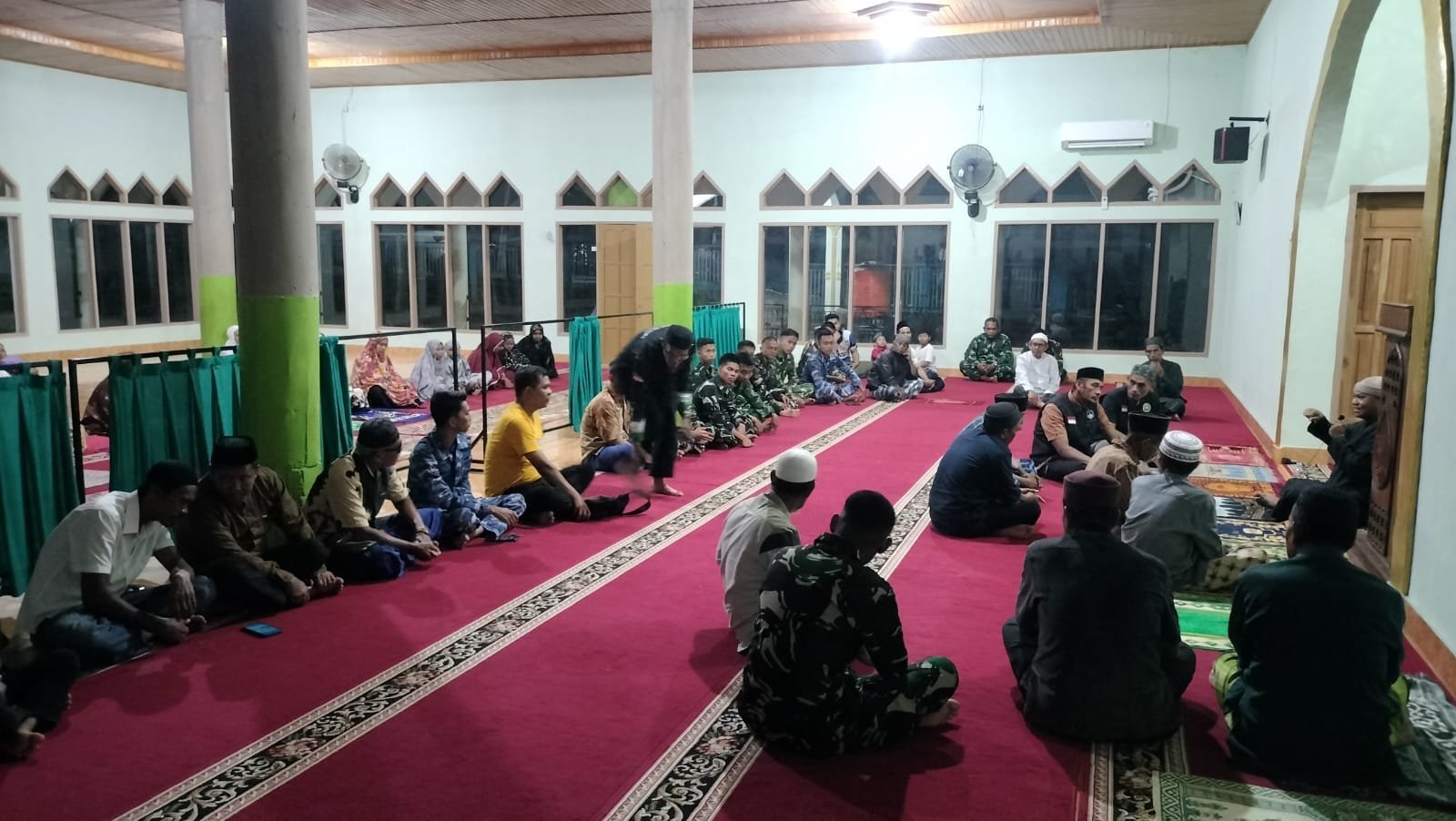 Doa Bersama di Masjid Nurul Huda Warnai Lanjutan TMMD Malam Hari